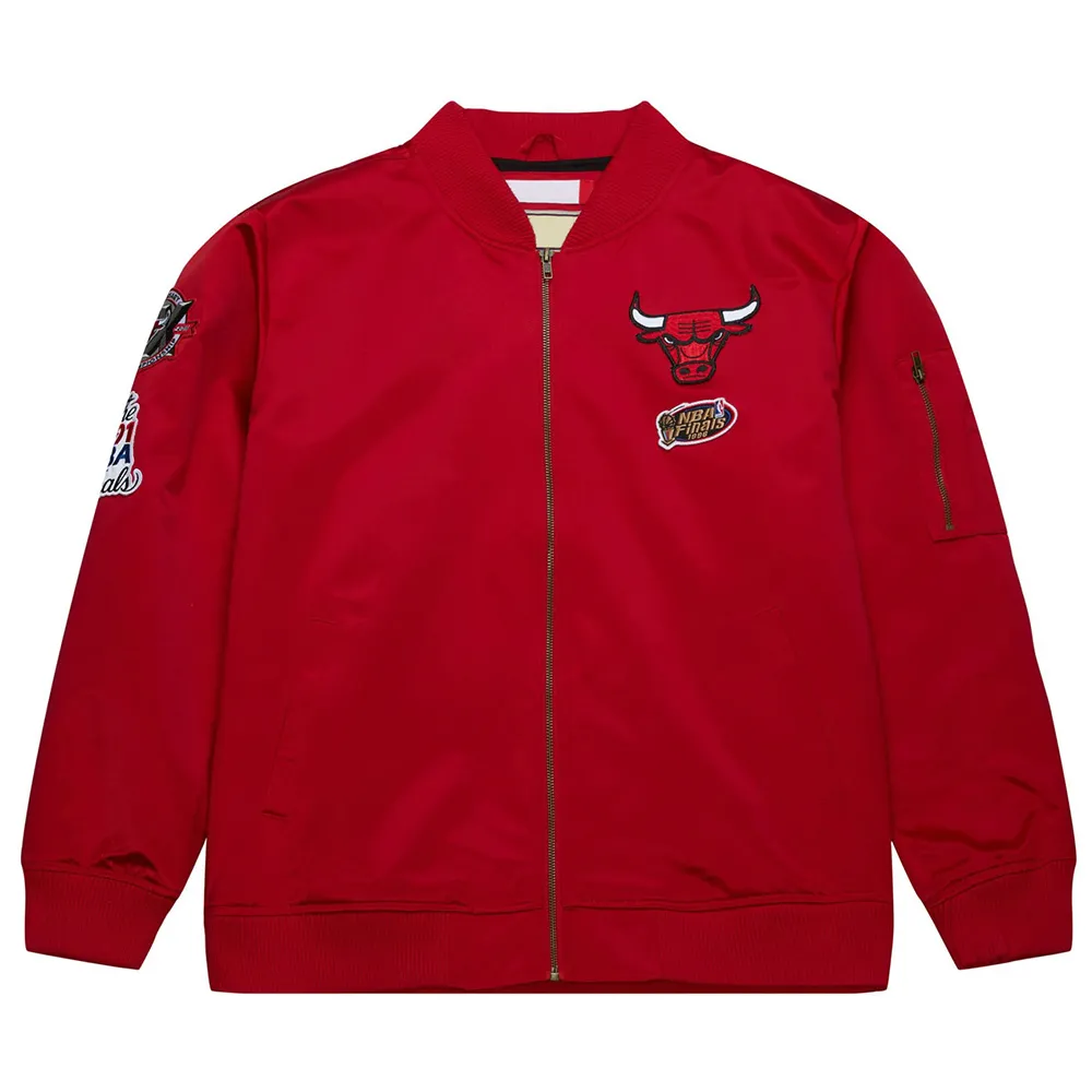 Chicago Bulls Vintage Logo Red Lightweight Satin Jacket