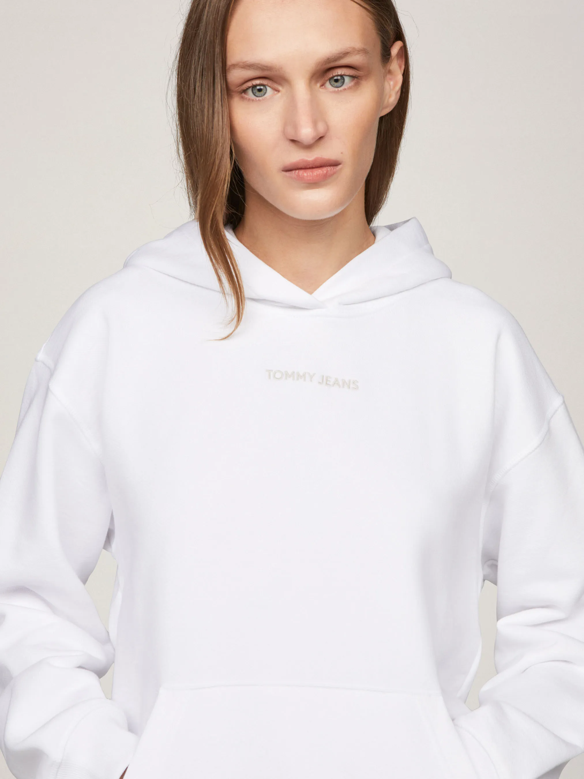 Classics Logo Relaxed Fit Hoodie | Sweatshirts & Hoodies | Tommy Jeans