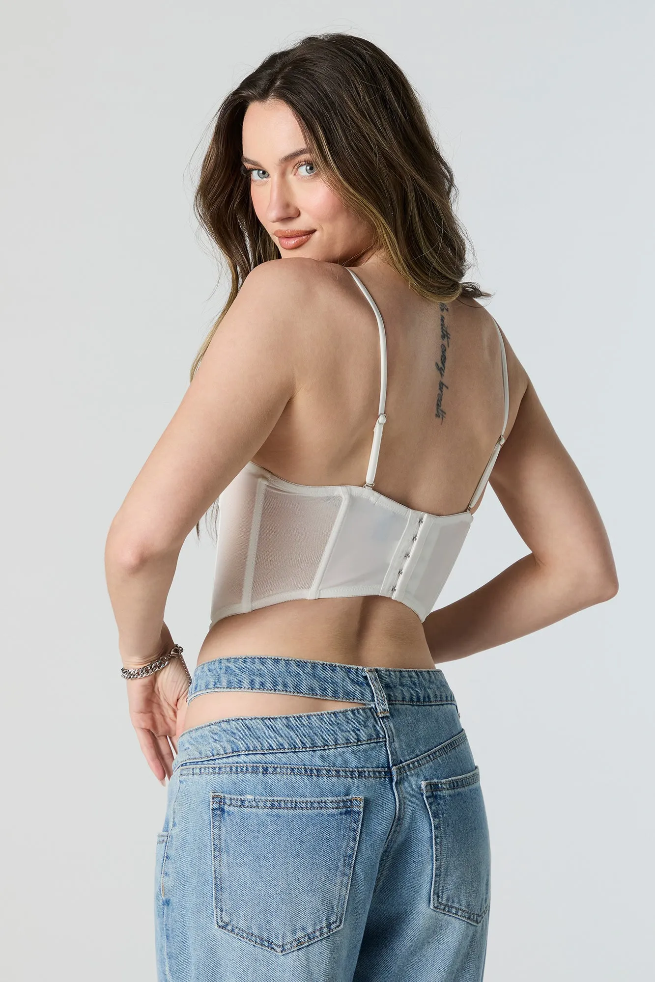 Débardeur corset en filet avec décolleté en coeur