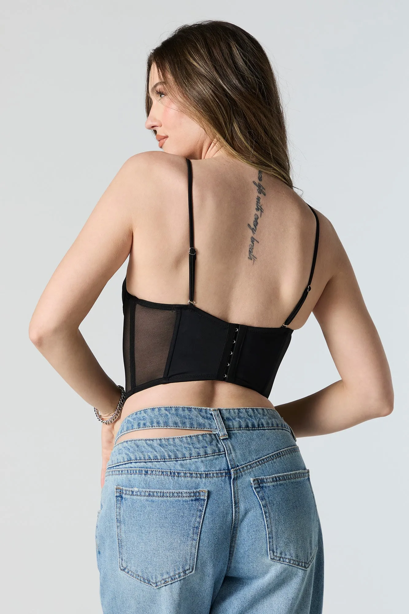 Débardeur corset en filet avec décolleté en coeur