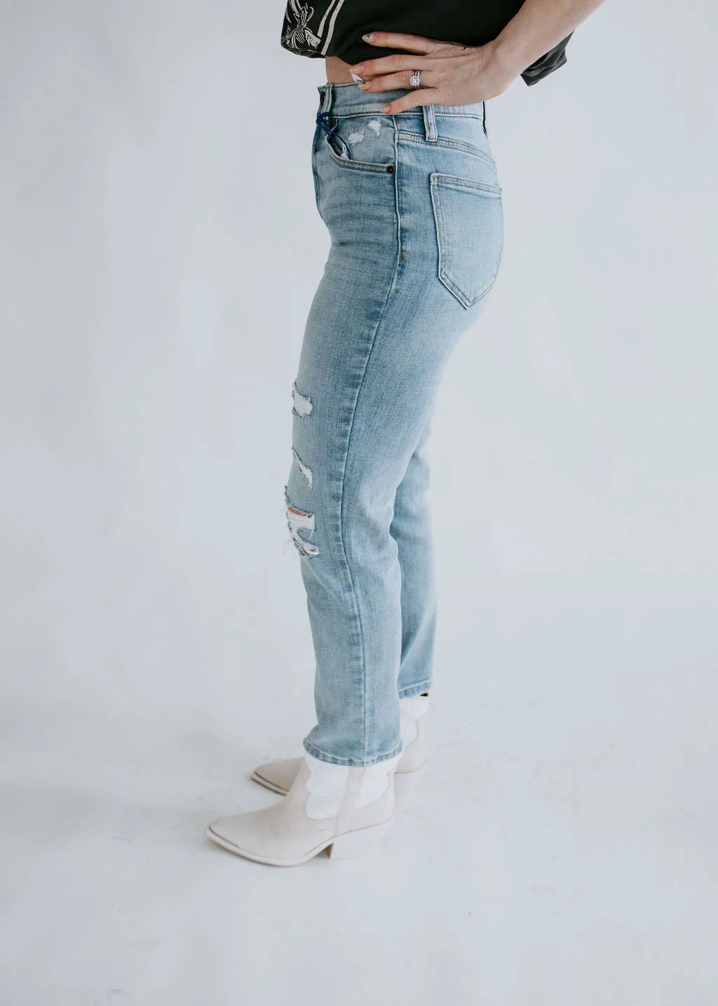 Groove Straight Jeans