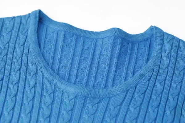 Half Cable Knit Sweater for Men with Thin Stripe Pattern