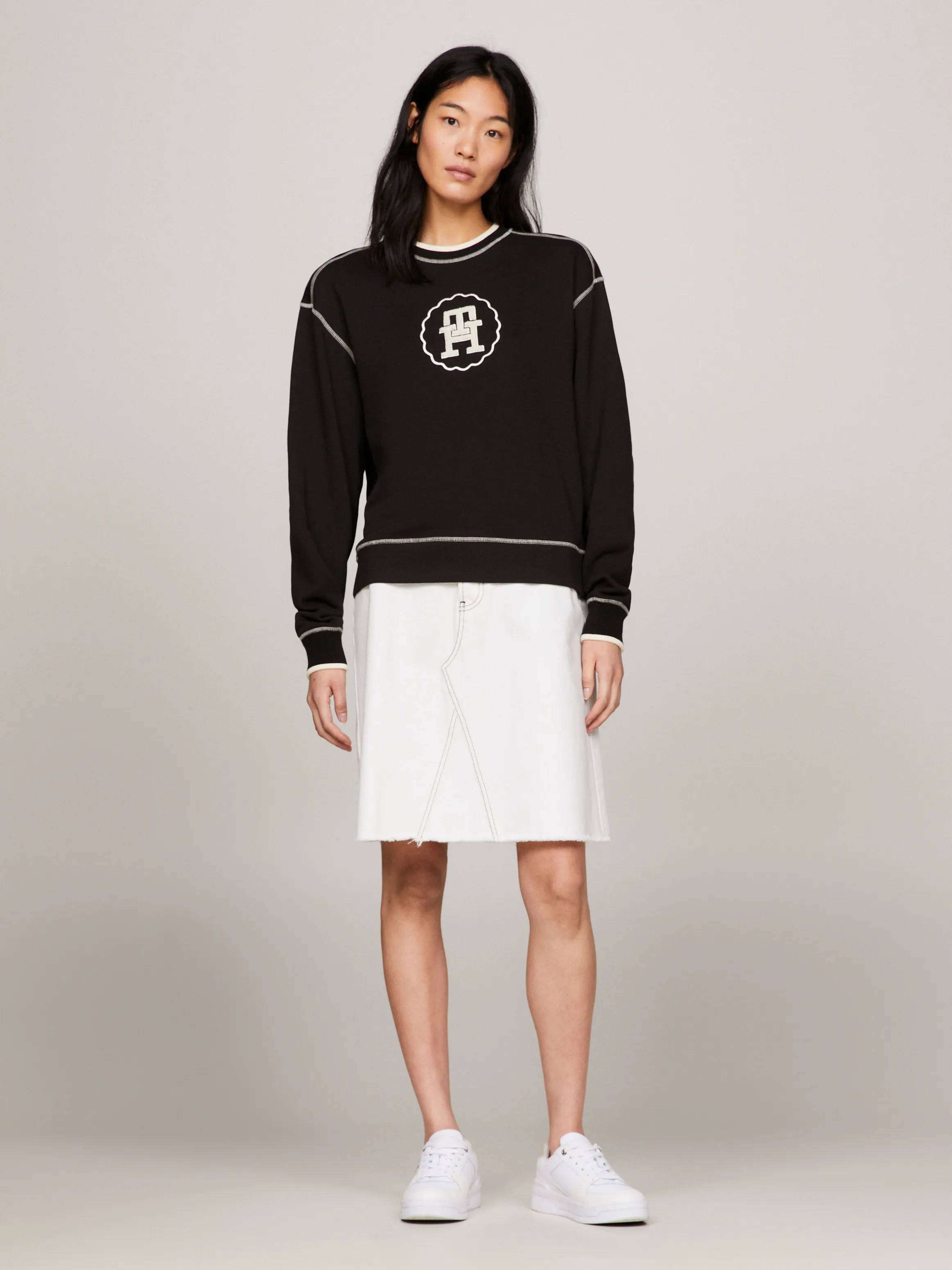 Modern Tipped Crew Neck Sweatshirt | Sweatshirts & Hoodies | Tommy Hilfiger