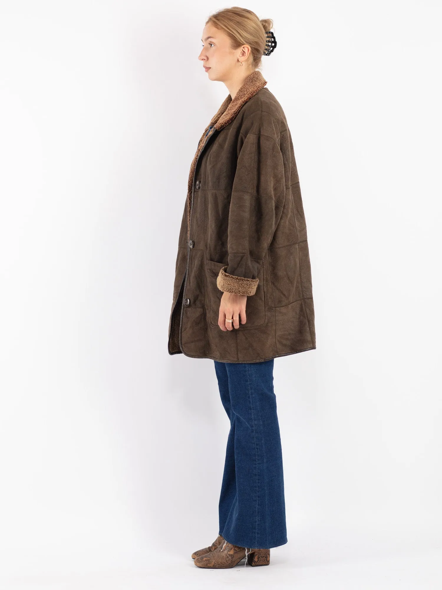 Vintage 90's Women Sheepskin Coat in Brown